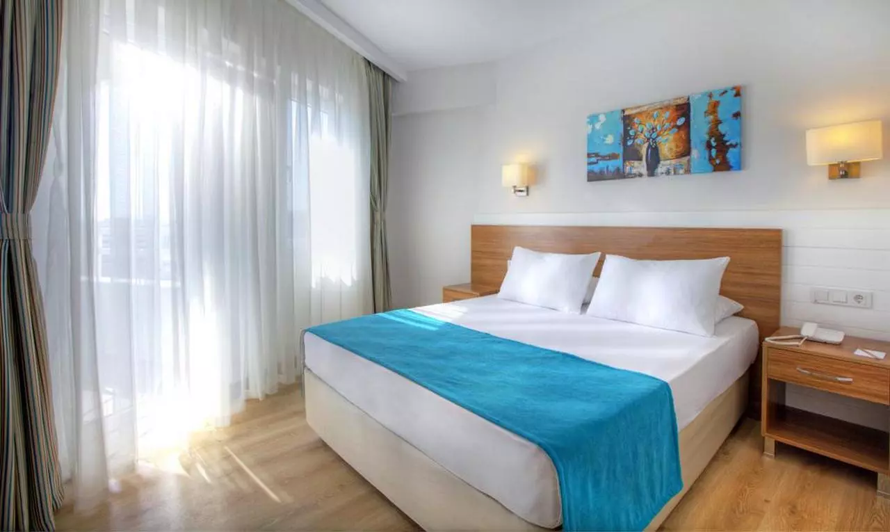 GRANDPARKLARA_SHABAVIZ (18).jpg